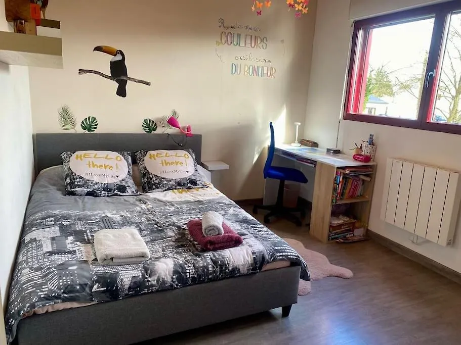 Maison 180M2, Jardin Clos, 2 Terrasses, 5 Mn Dinan Vilde-Guingalan France