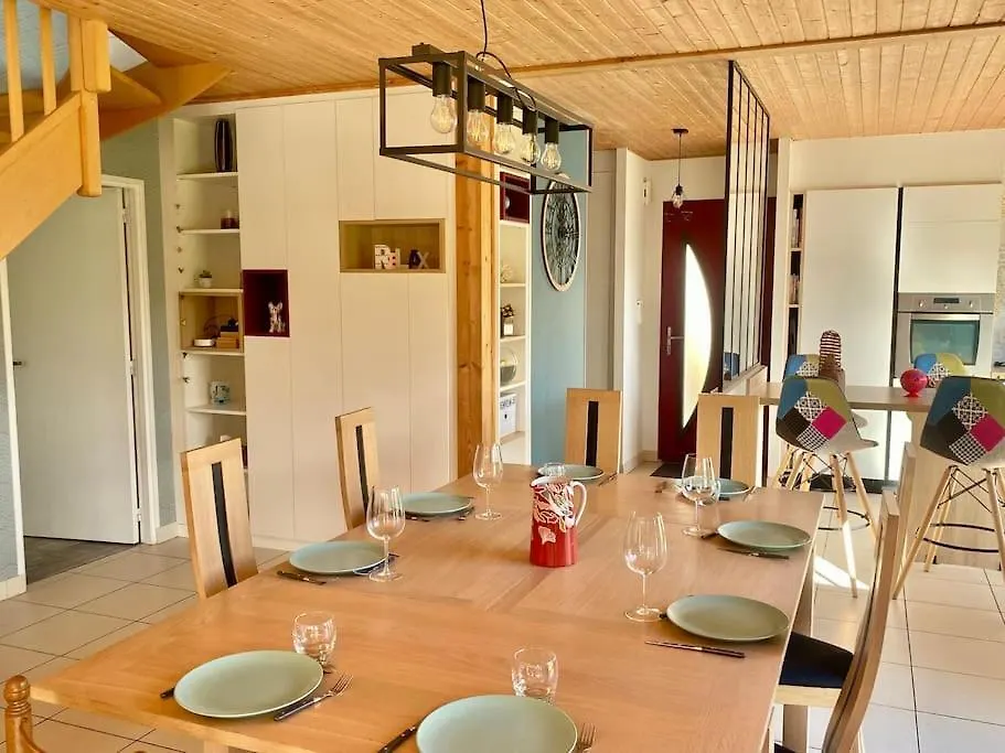 Villa Maison 180M2, Jardin Clos, 2 Terrasses, 5 Mn Dinan Vilde-Guingalan