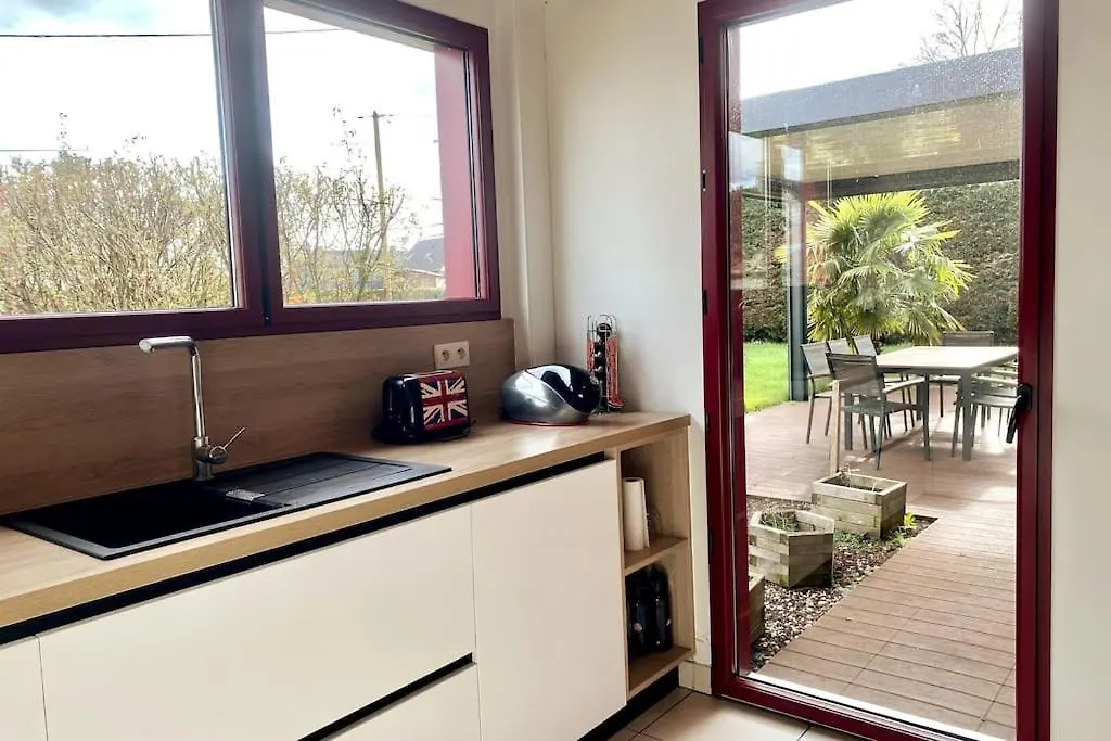 Maison 180M2, Jardin Clos, 2 Terrasses, 5 Mn Dinan Vilde-Guingalan Villa